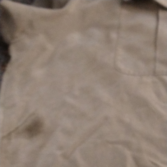 Vintage 90s Tan Brown Short Sleeve 100% Silk Button Down Shirt. Some mild discol - Picture 9 of 10